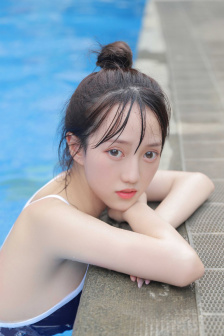 风中的花瓣